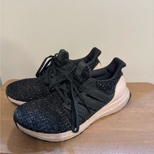 Women’s Adidas Ultraboost Black/Orchid
